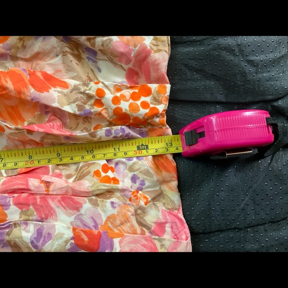 “ZARA” ORANGE FLORAL Crop Top. - Picture 15 of 15